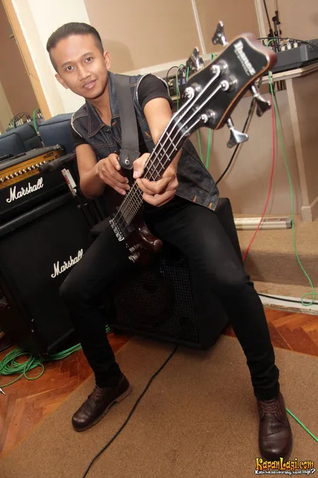 Foto Boimk Eighteen Plus Band