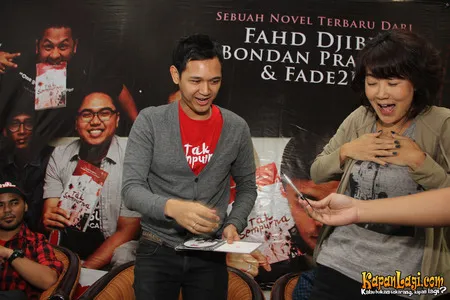 Foto Bondan Prakoso feat Fade2Black