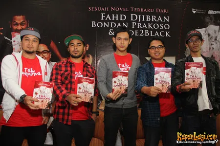 Foto Bondan Prakoso feat Fade2Black
