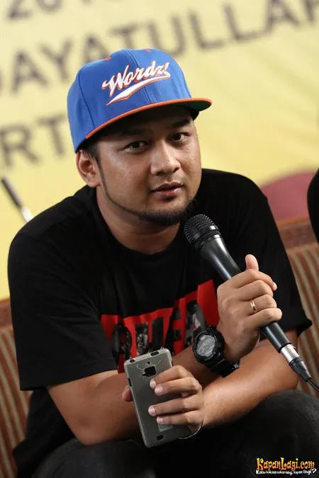 Foto Bondan Prakoso feat Fade2Black