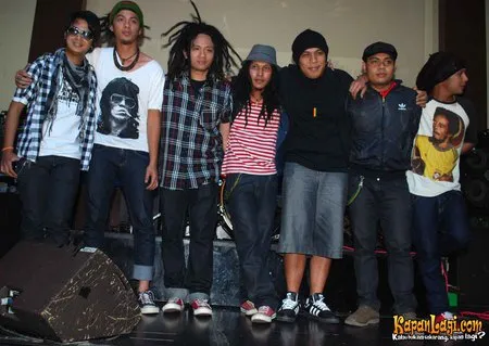 Foto Boys N Roots