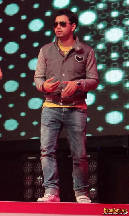 Foto Bukan Bintang Biasa