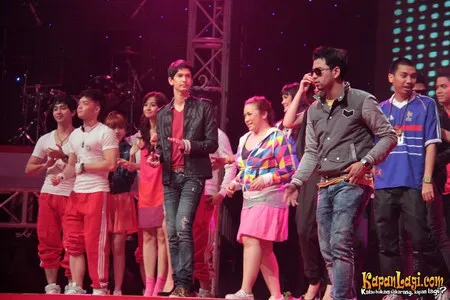 Foto Bukan Bintang Biasa