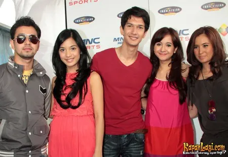 Foto Bukan Bintang Biasa