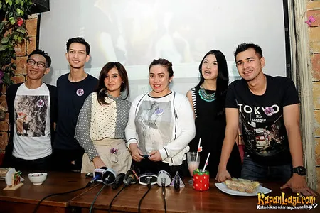 Foto Bukan Bintang Biasa