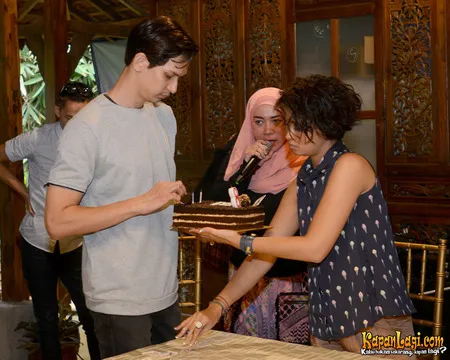 Foto Bukan Bintang Biasa