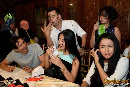 Foto Bukan Bintang Biasa