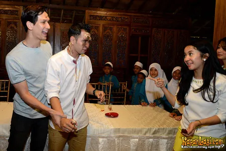 Foto Bukan Bintang Biasa