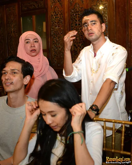 Foto Bukan Bintang Biasa