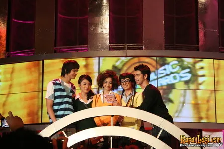 Foto Bukan Bintang Biasa