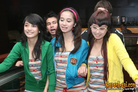 Foto Bukan Bintang Biasa