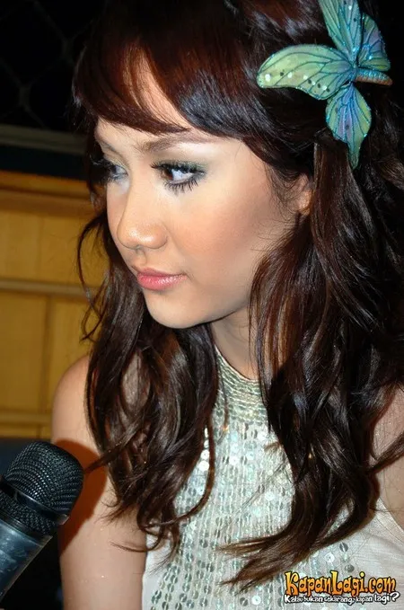 Foto Bunga Citra Lestari