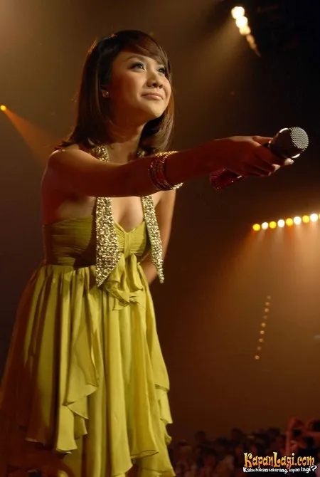 Foto Bunga Citra Lestari