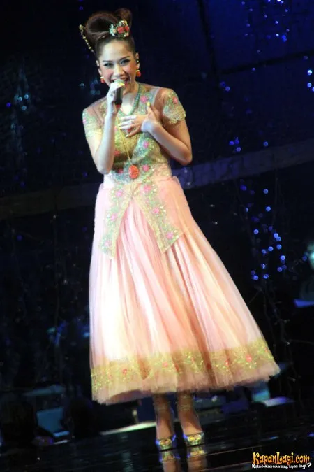 Foto Bunga Citra Lestari