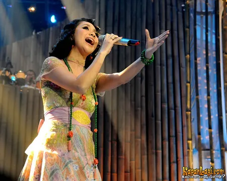 Foto Bunga Citra Lestari