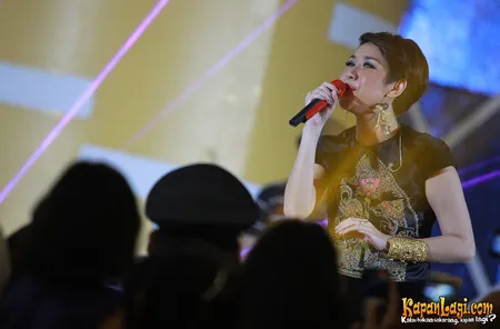 Foto Bunga Citra Lestari