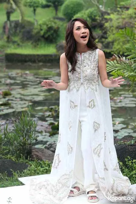 Foto Bunga Citra Lestari