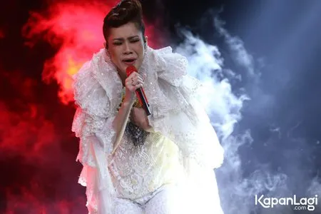 Foto Bunga Citra Lestari