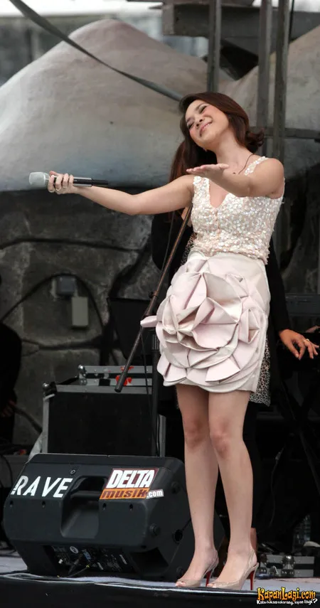 Foto Bunga Citra Lestari