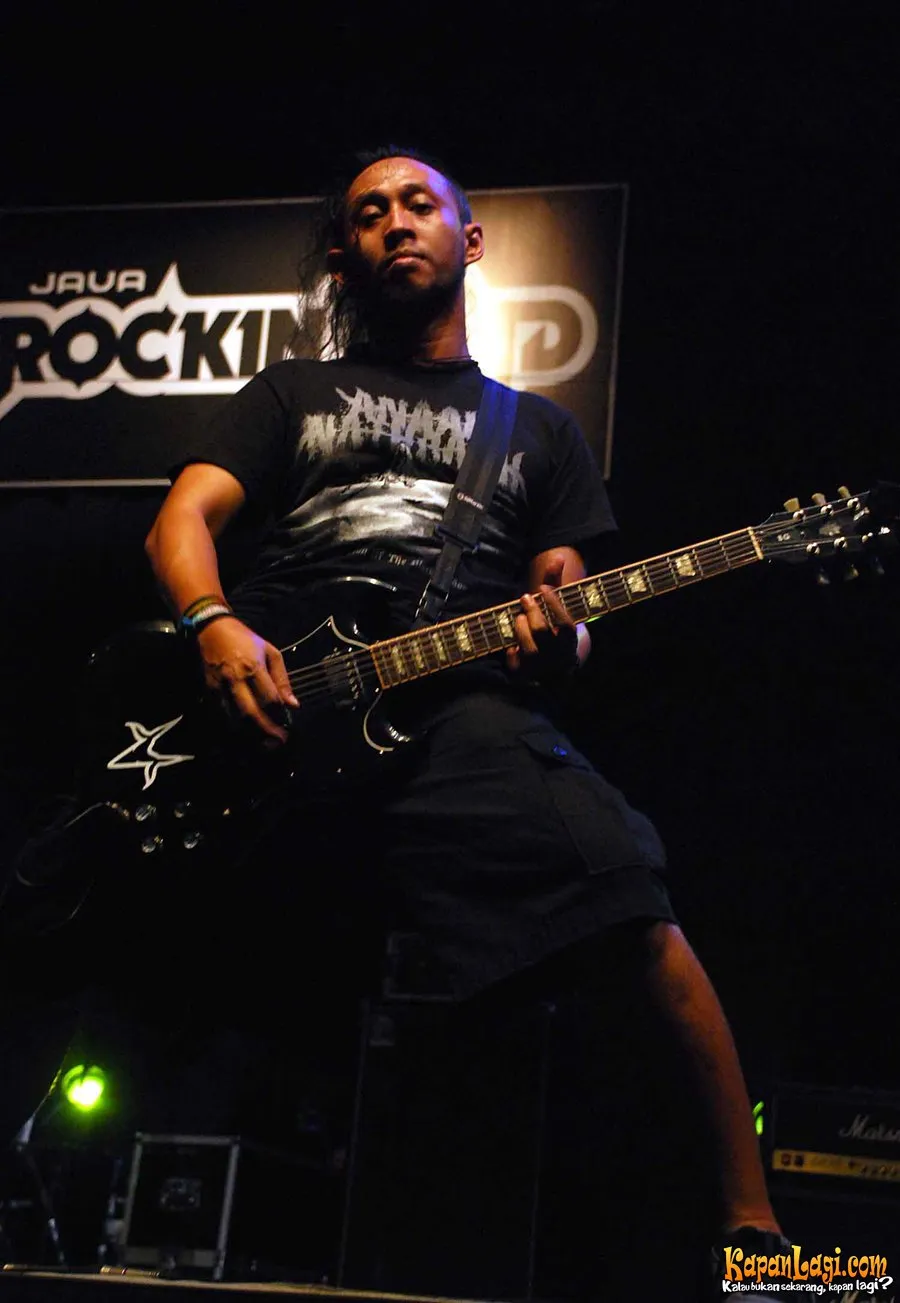 Ebenz Burgerkill ©KapanLagi.com®