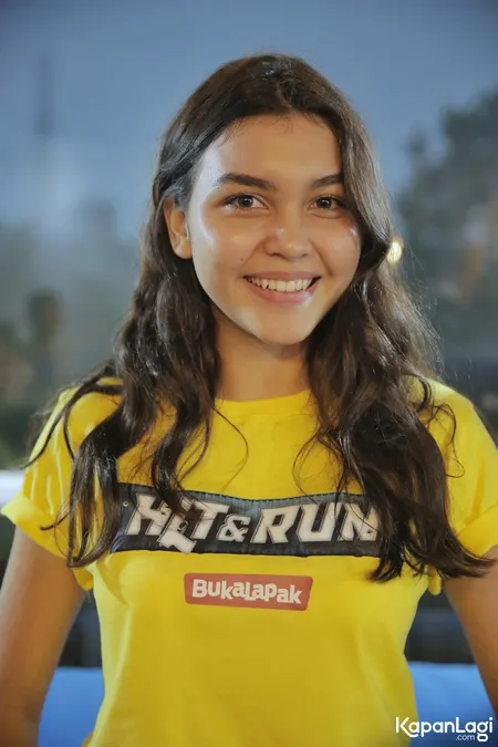 Foto Caitlin North Lewis