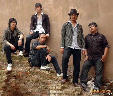 Foto Calistha Band