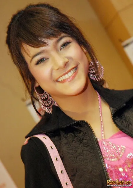 Foto Cantika Atmanegara