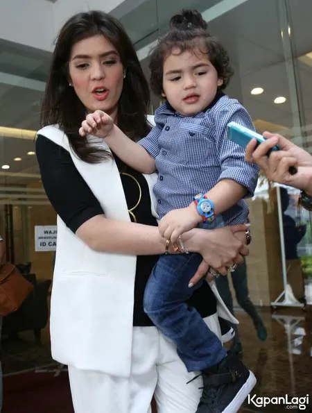 Foto Carissa Putri