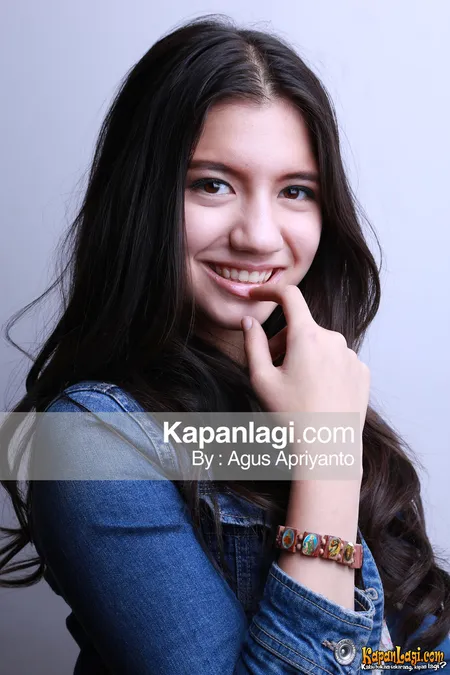 Foto Cassandra Sheryl Lee