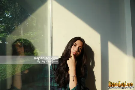 Foto Cassandra Sheryl Lee