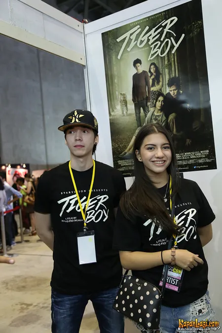 Foto Cassandra Sheryl Lee