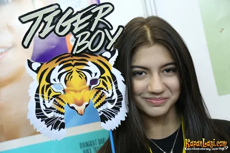 Foto Cassandra Sheryl Lee