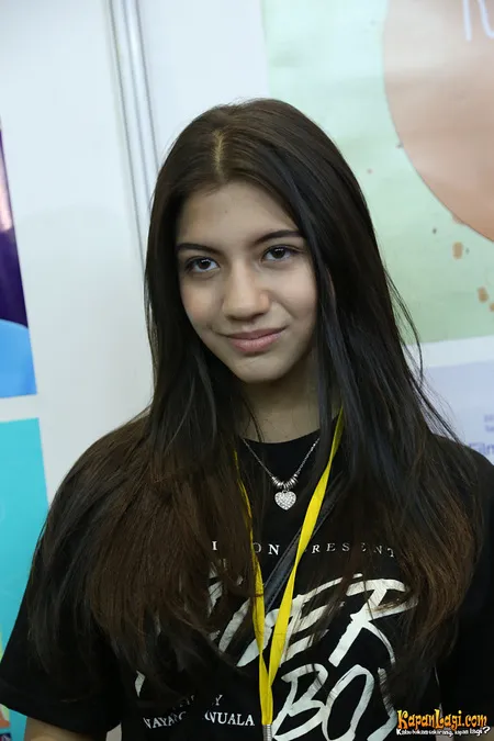 Foto Cassandra Sheryl Lee