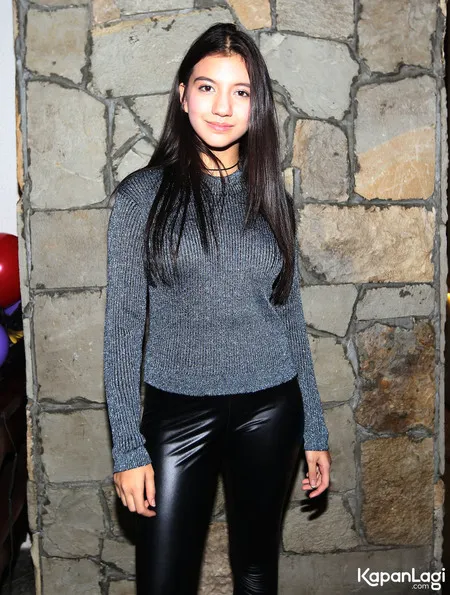 Foto Cassandra Sheryl Lee