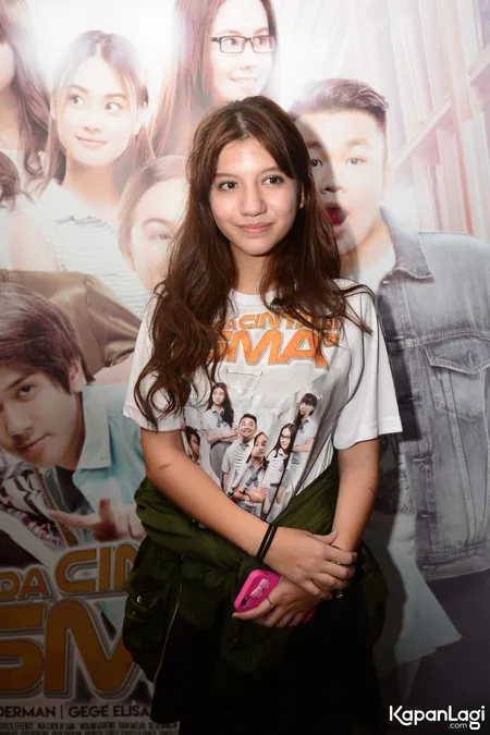 Foto Cassandra Sheryl Lee
