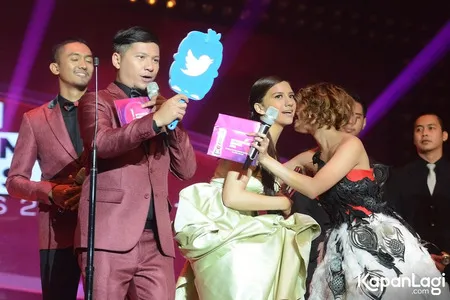 Foto Cassandra Sheryl Lee