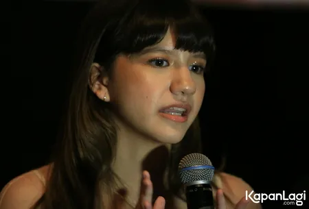 Foto Cassandra Sheryl Lee