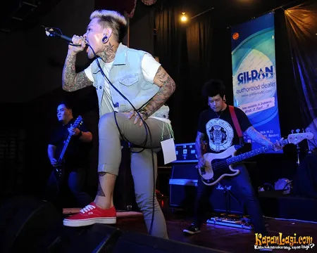 Foto Cemetery Dance Club