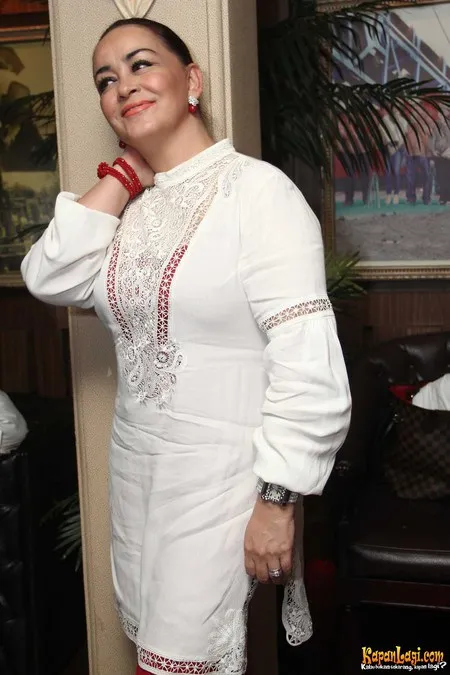 Foto Chintami Atmanegara