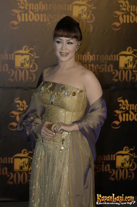 Foto Chintami Atmanegara