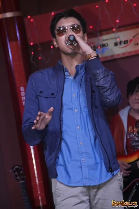 Foto Chris Ryan Duo Arka