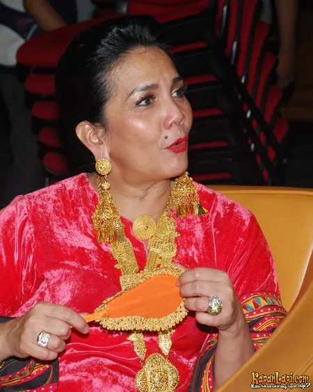 Foto Christine Hakim