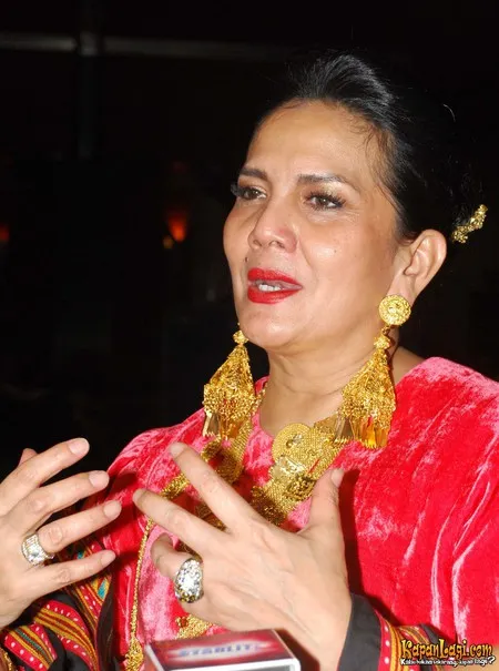 Foto Christine Hakim