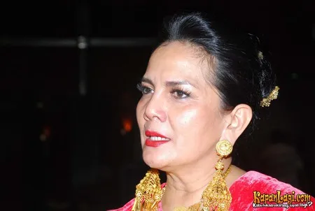 Foto Christine Hakim