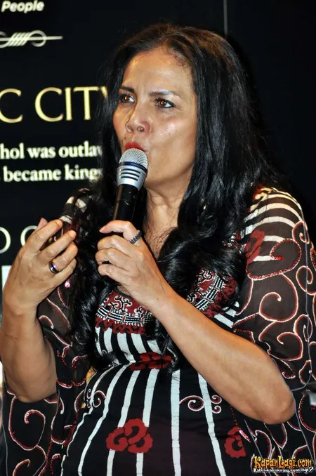 Foto Christine Hakim