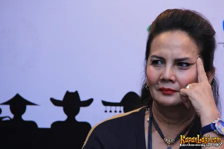 Foto Christine Hakim