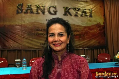 Foto Christine Hakim