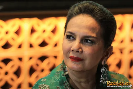 Foto Christine Hakim