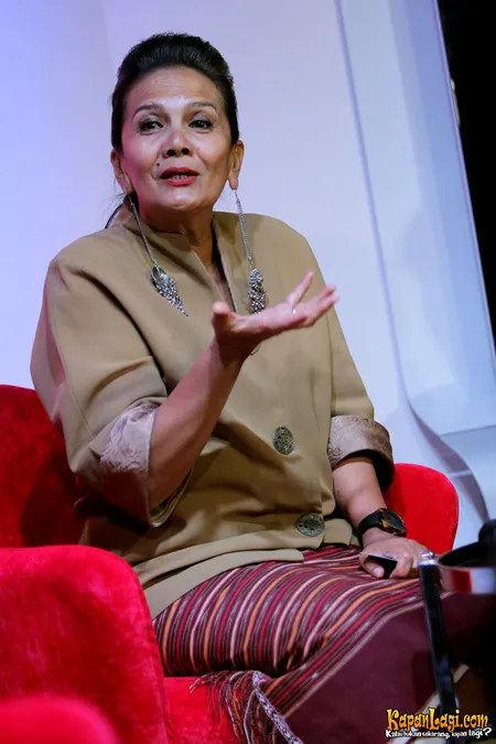 Foto Christine Hakim