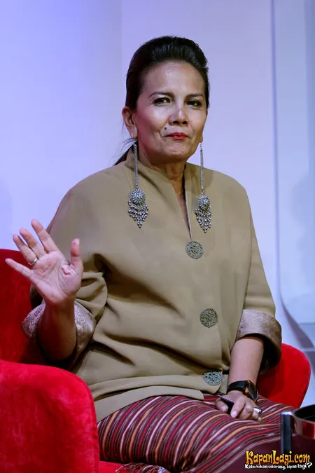 Foto Christine Hakim